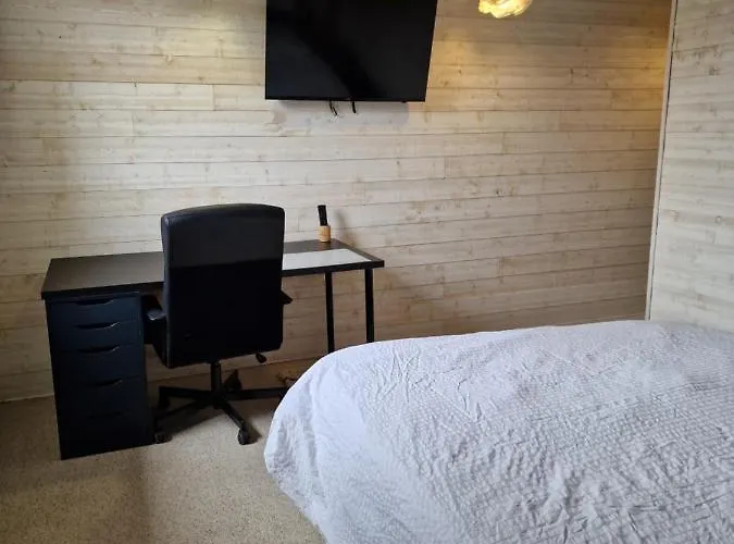 Les Cerisiers 2 1 3*