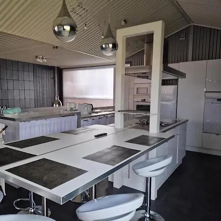 Pensionat Les Cerisiers 2 1